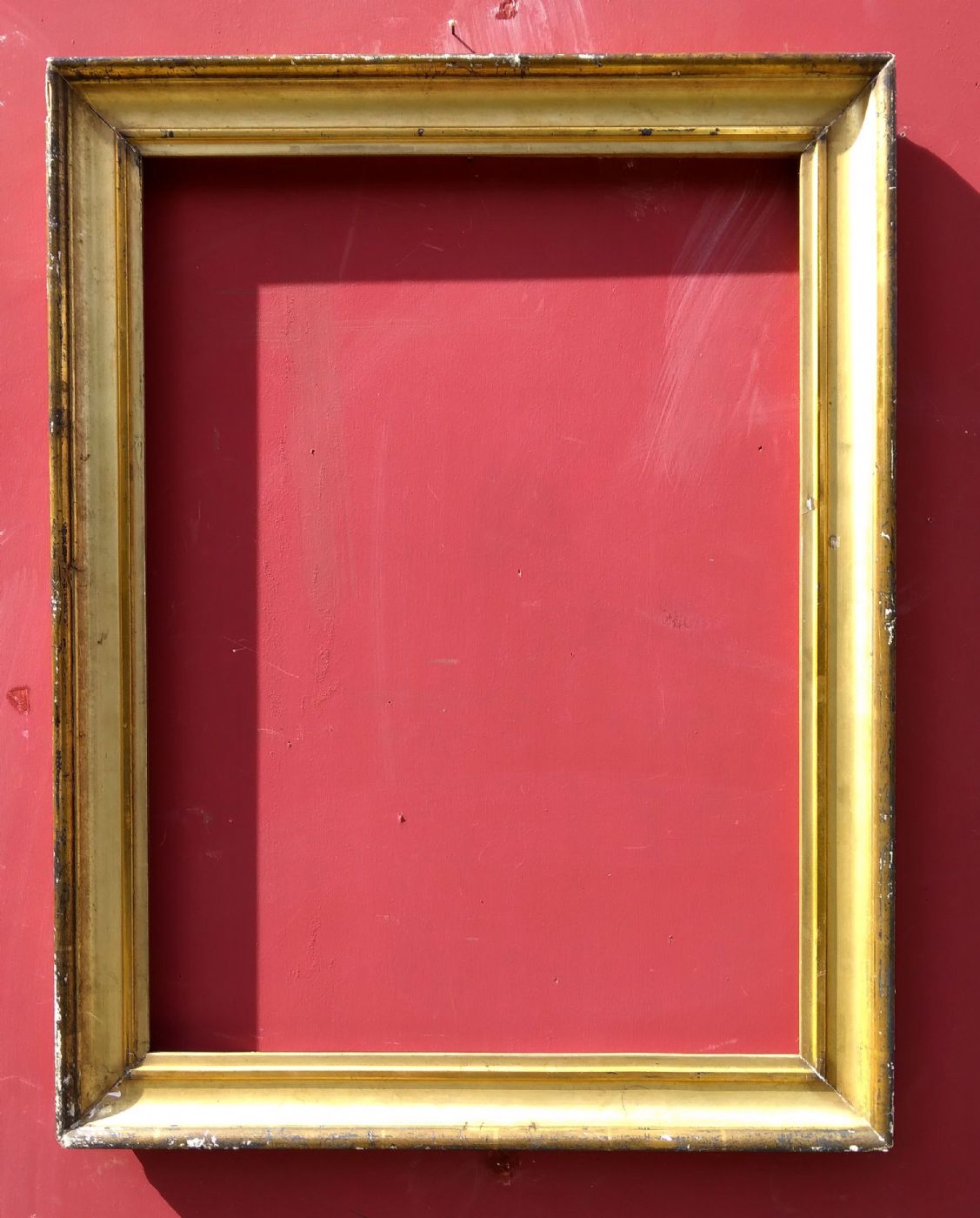 cornice in legno dorato a mecca modanata a guscia XIX° sec. cm.54 x 74